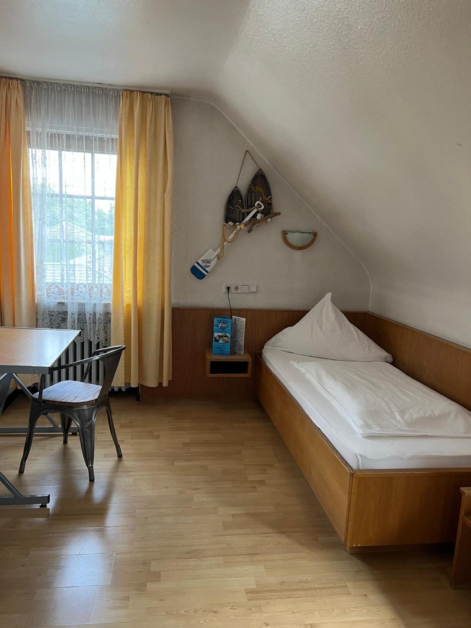Aal-Kate Hotel Wuppertal Bagian luar foto