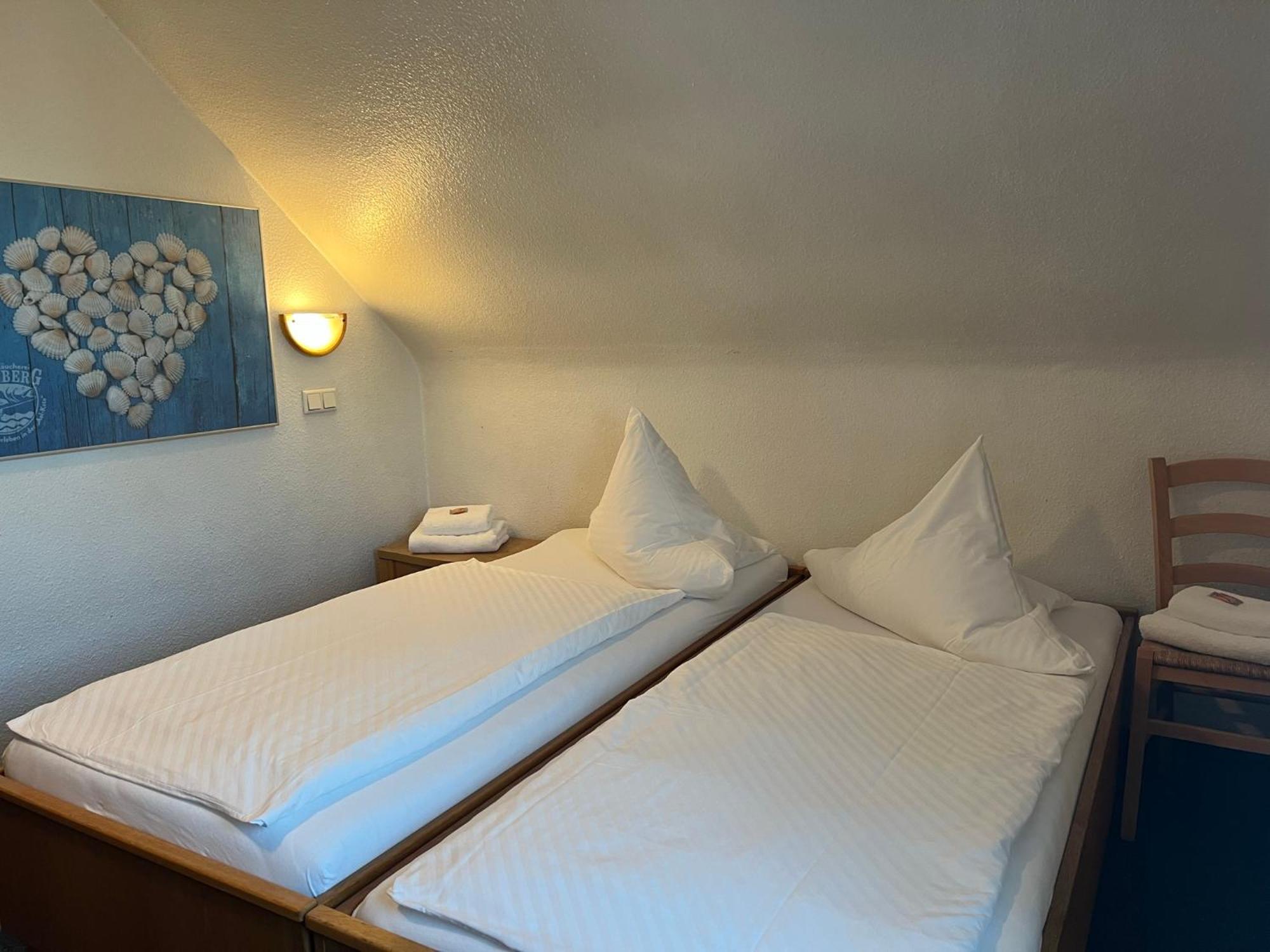 Aal-Kate Hotel Wuppertal Bagian luar foto